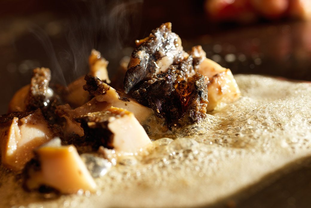 隠れ家のような離れの鉄板焼き