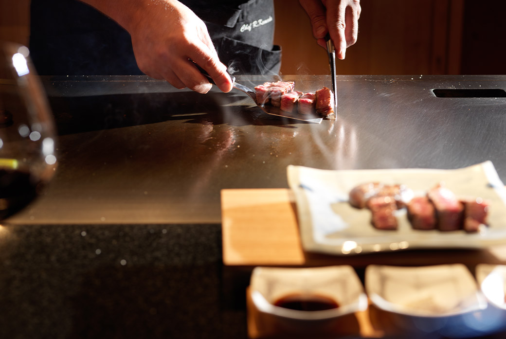 隠れ家のような離れの鉄板焼き