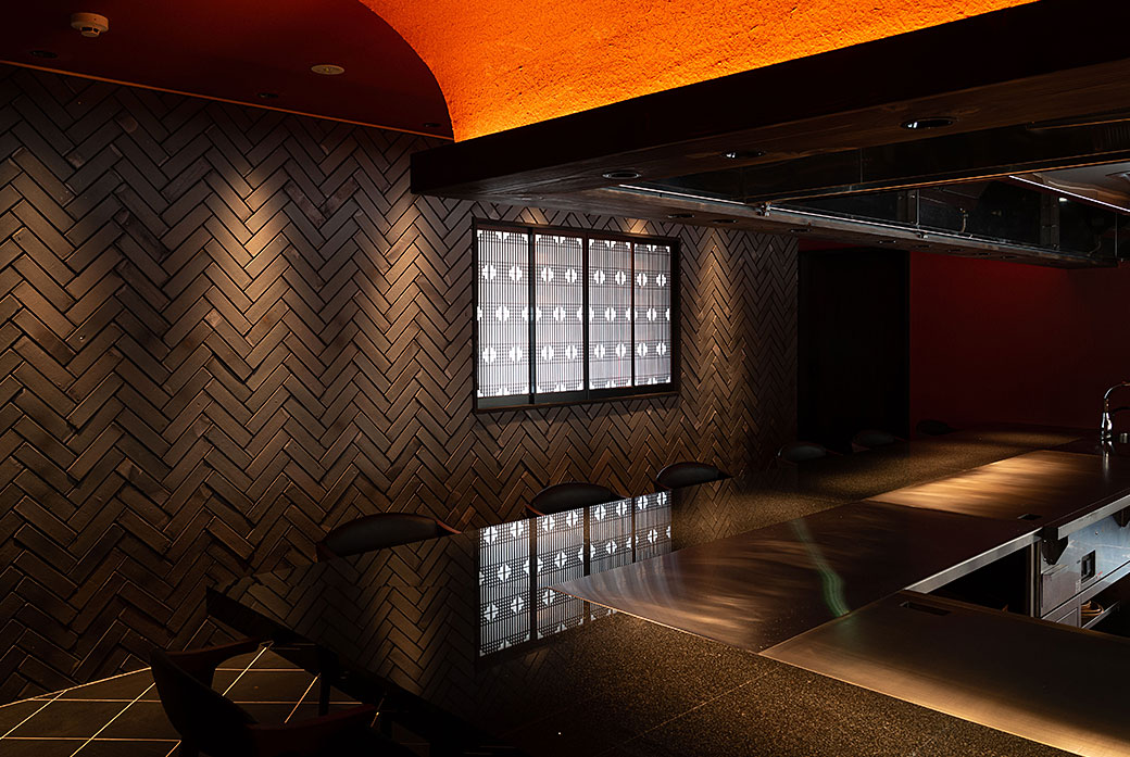 隠れ家のような離れの鉄板焼き